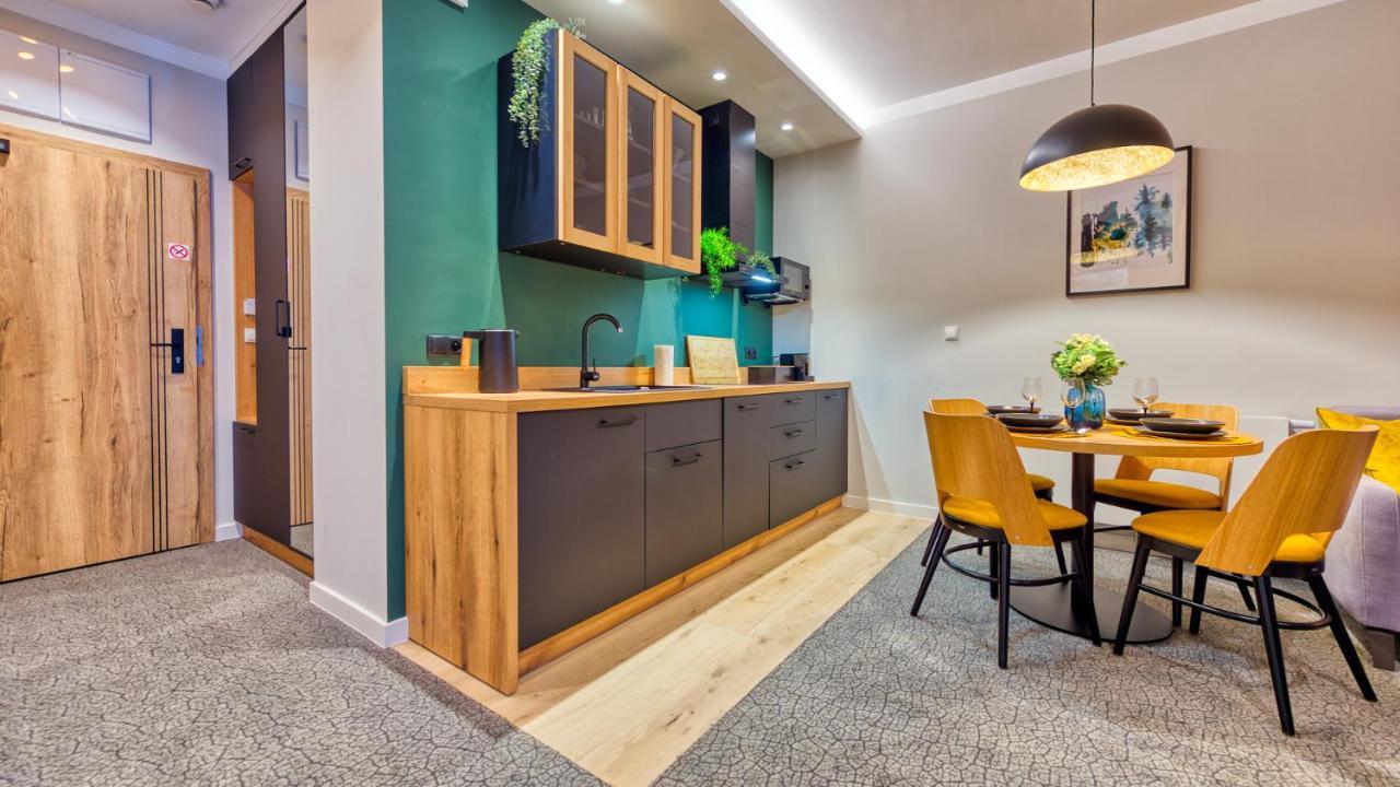 Apartamenty Vip Centrum - Wczasowa 17 By Royal Aparts Świeradów-Zdrój 외부 사진