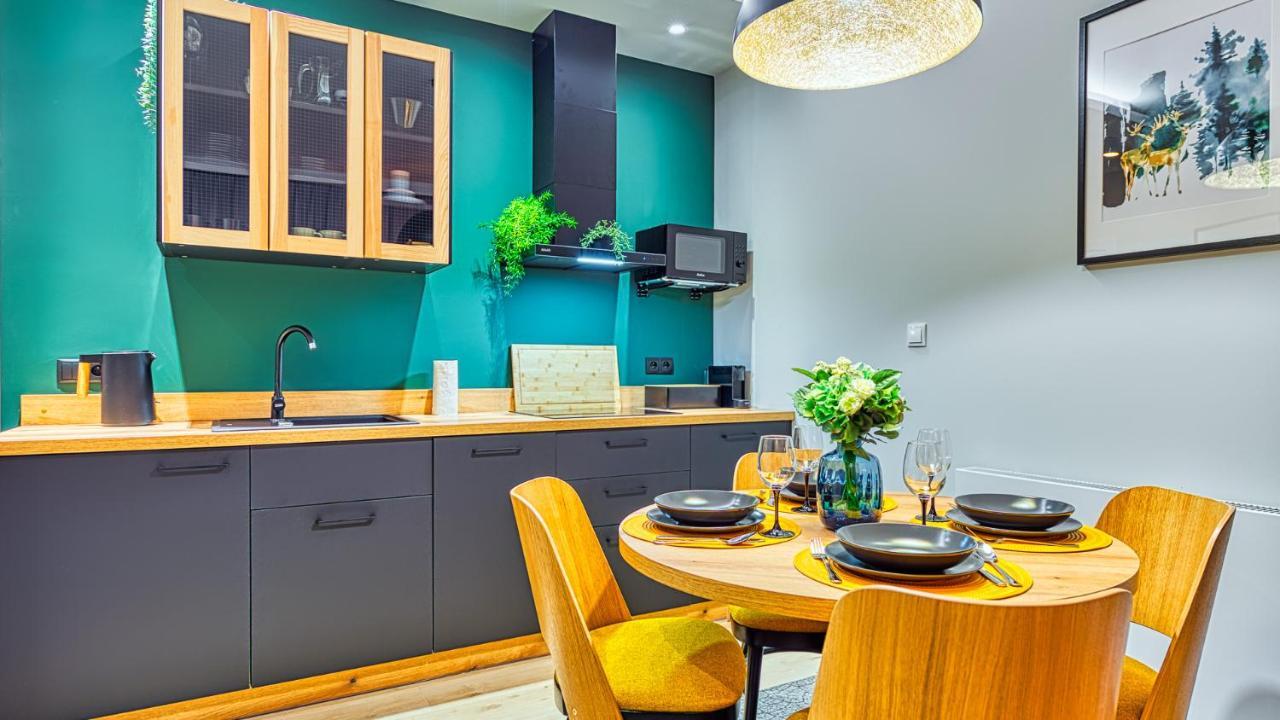 Apartamenty Vip Centrum - Wczasowa 17 By Royal Aparts Świeradów-Zdrój 외부 사진